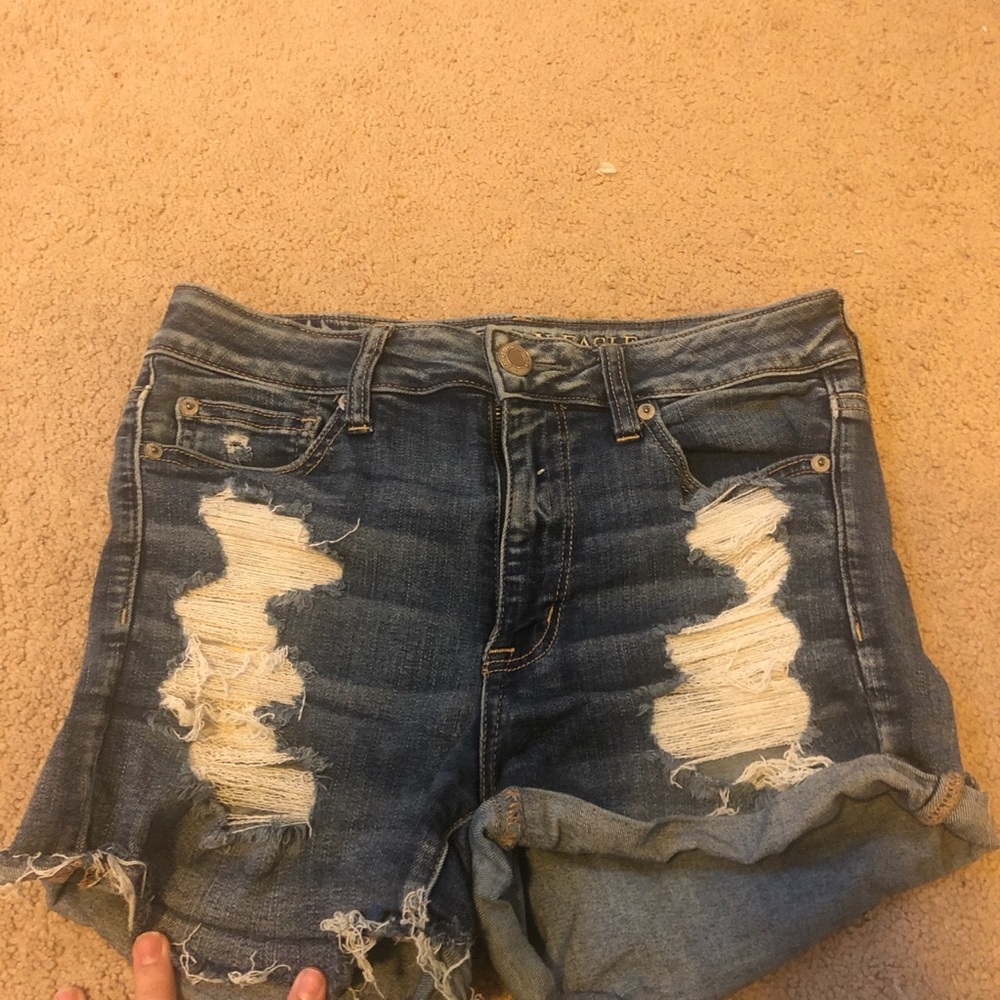 american eagle hug rise denim shorts
